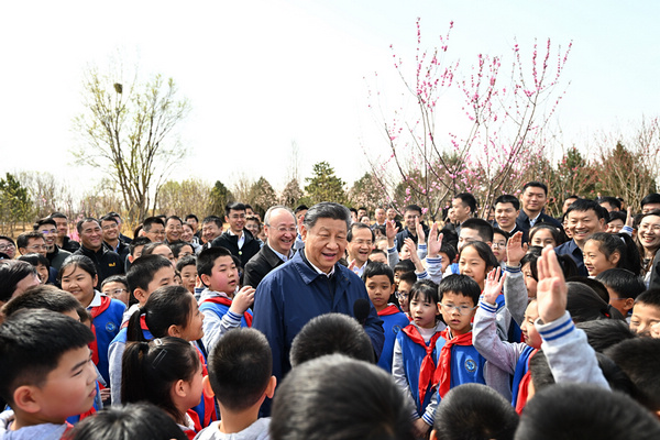 nEO_IMG_p4-习近平：汇聚共建美丽中国磅礴力量让祖国大地更加绿意盎然生机勃发 .jpg