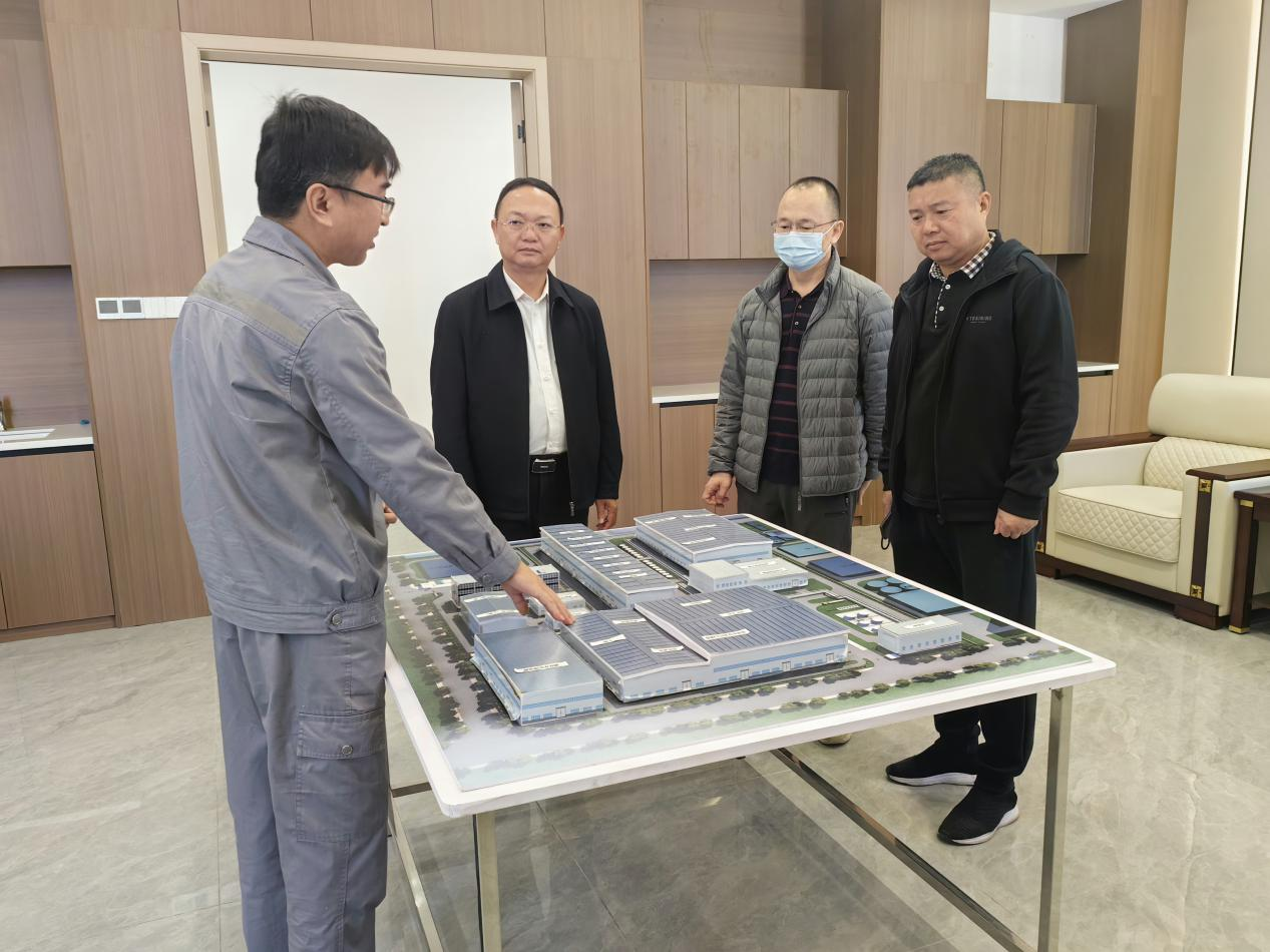 91吃瓜
行政服务中心联合市市场监督管理局开展“上门暖企”活动  精准助力企业高质量发展